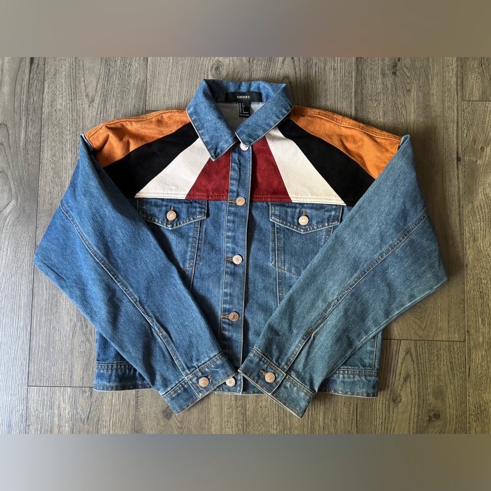NWT - FOREVER 21 | Denim Jacket with Faux Suede Detailing S